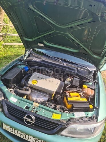 Opel Vectra 1999, 279,000 km - 1.6 l - Qusar