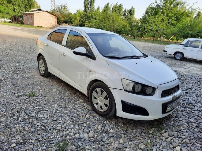 Chevrolet Aveo 2012, 196,000 km - 1.4 l - Salyan