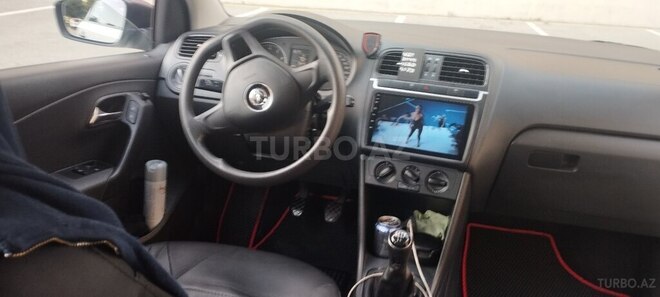 Volkswagen Polo 2017, 123,000 km - 1.6 l - Bakı