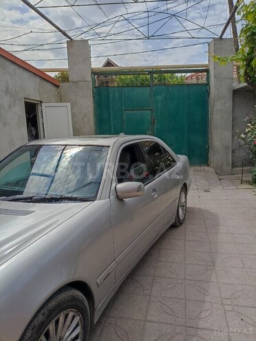 Mercedes E 270 2000, 534,900 km - 2.7 l - Bakı