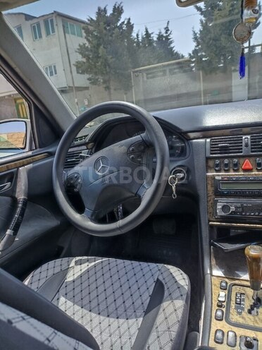 Mercedes E 270 2000, 534,900 km - 2.7 l - Bakı