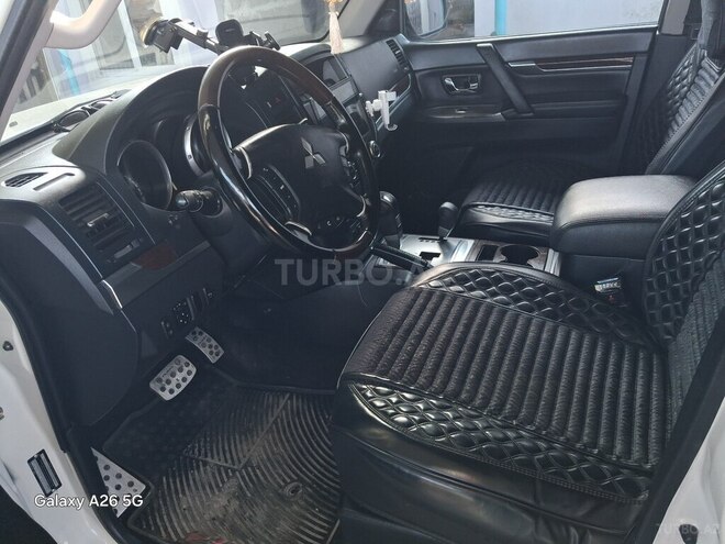 Mitsubishi Pajero 2012, 195,562 km - 3.5 l - Neftçala