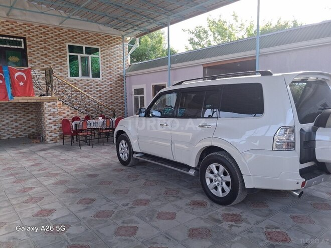 Mitsubishi Pajero 2012, 195,562 km - 3.5 l - Neftçala