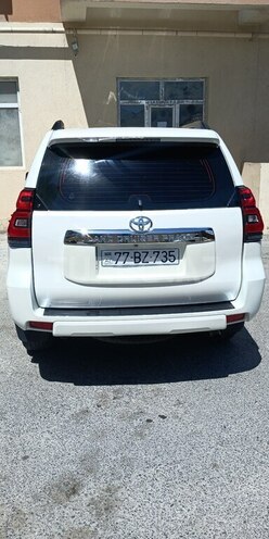 Toyota Land Cruiser Prado 2011, 282,000 km - 3.0 l - Bakı