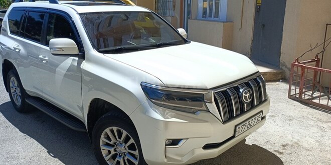 Toyota Land Cruiser Prado 2011, 282,000 km - 3.0 l - Bakı