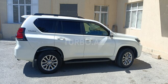 Toyota Land Cruiser Prado 2011, 282,000 km - 3.0 l - Bakı