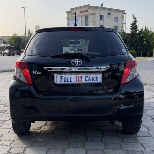 Toyota Vitz 2011, 102,000 km - 1.3 l - Sumqayıt