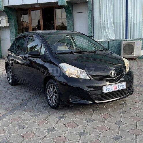 Toyota Vitz 2011, 102,000 km - 1.3 l - Sumqayıt
