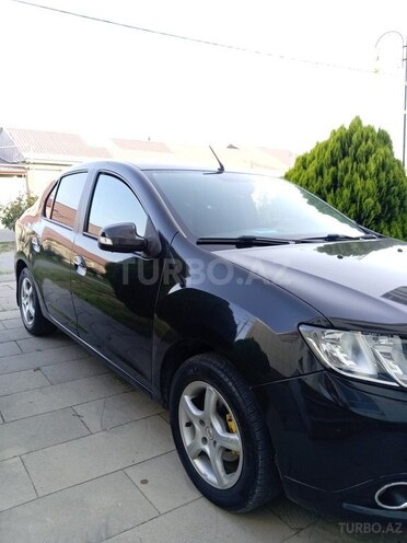 Renault Logan 2015, 317,300 km - 1.6 l - Quba
