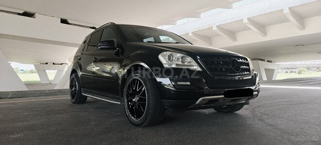 Mercedes ML 350 4MATIC 2010, 178,000 km - 3.5 л - Bakı