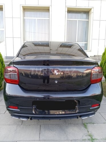 Renault Logan 2015, 317,300 km - 1.6 l - Quba