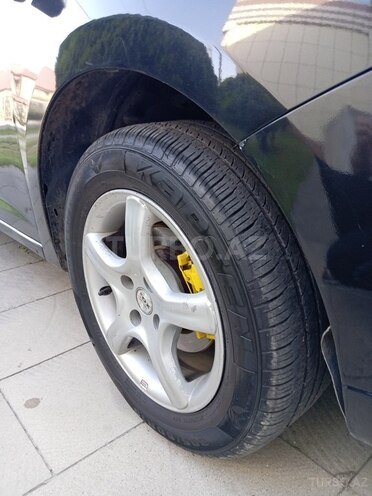 Renault Logan 2015, 317,300 km - 1.6 l - Quba
