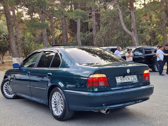 BMW 528 1999, 245,783 km - 2.8 l - Sumqayıt