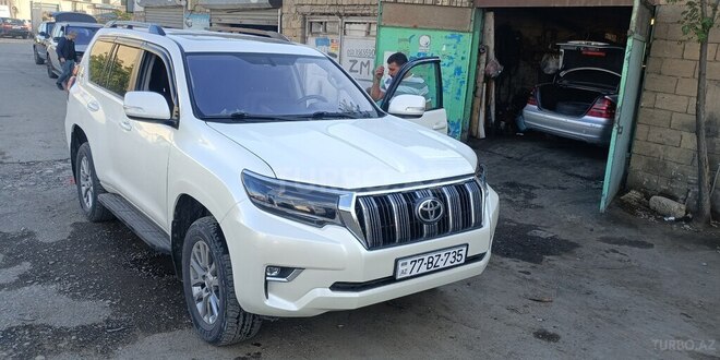 Toyota Land Cruiser Prado 2011, 282,000 km - 3.0 l - Bakı