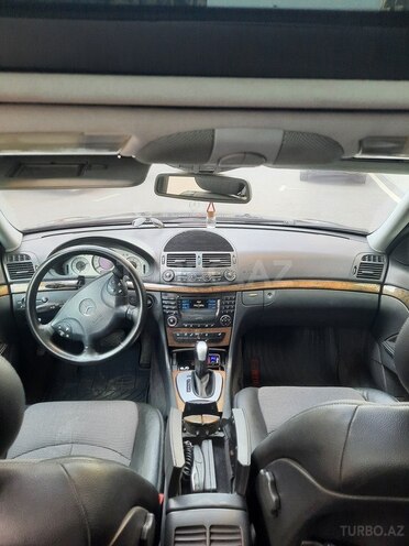 Mercedes E 240 2002, 308,000 km - 2.6 l - Bakı