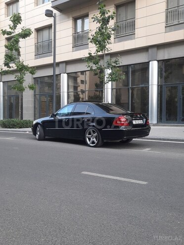 Mercedes E 240 2002, 308,000 km - 2.6 l - Bakı