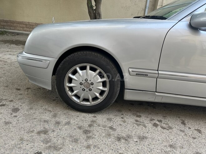 Mercedes E 220 d 2000, 120,700 km - 2.2 l - Bakı