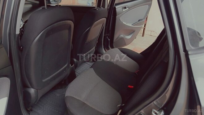 Hyundai Accent 2011, 182,000 km - 1.5 l - Samux