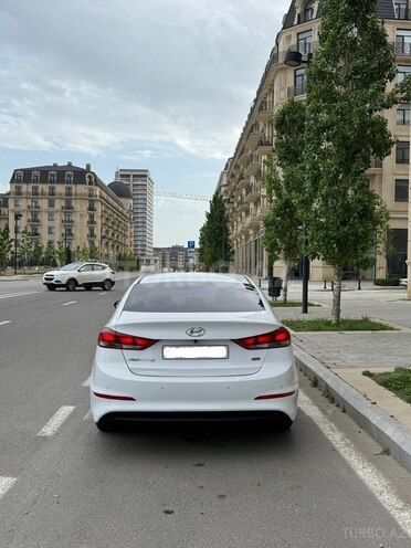 Hyundai Avante 2015, 157,925 km - 1.6 l - Bakı