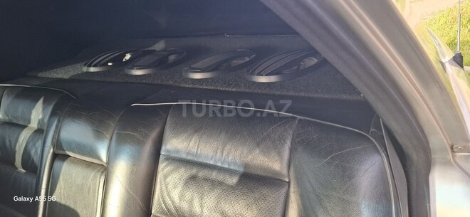 Mercedes E 220 1993, 500,000 km - 2.2 л - Quba