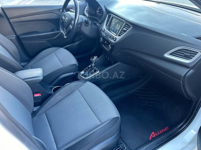 Hyundai Accent 2020, 178,500 km - 1.6 л - Bakı