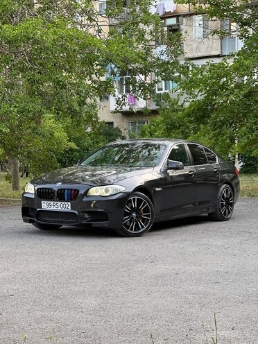 BMW 528 2011, 287,000 km - 3.0 л - Bakı