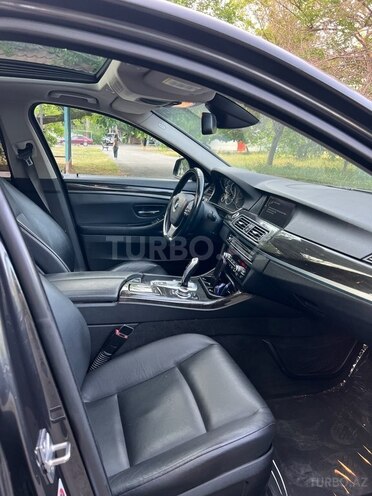 BMW 528 2011, 287,000 km - 3.0 л - Bakı