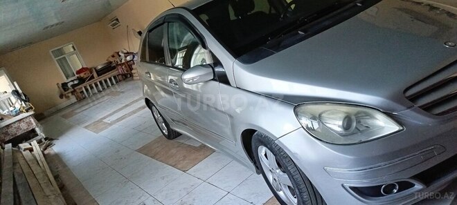 Mercedes B 170 2007, 211,000 km - 1.7 l - İsmayıllı