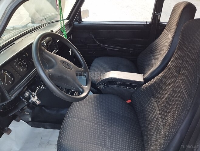 LADA (VAZ) 2107 2004, 65,000 km - 1.6 l - Salyan