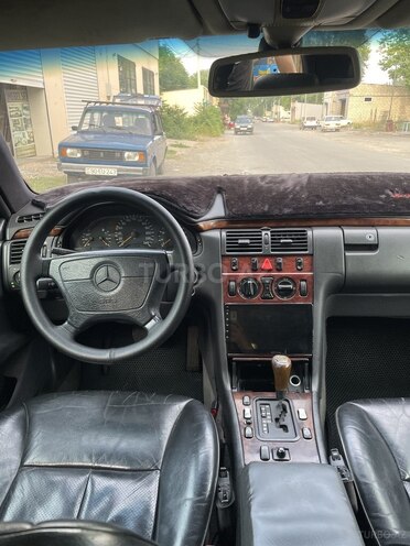 Mercedes E 230 1997, 500,000 km - 2.3 l - Ağdaş