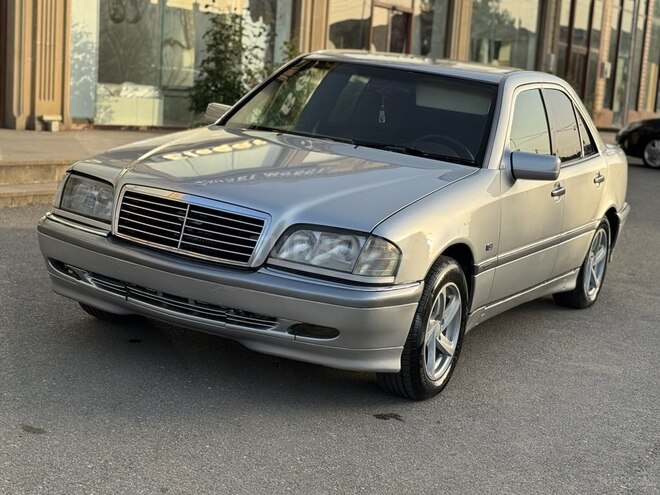 Mercedes C 220 d 1996, 525,000 km - 2.2 л - Quba