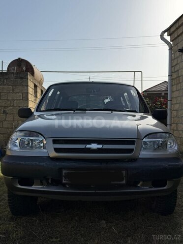 Chevrolet Niva 2008, 187,000 km - 1.7 l - Quba