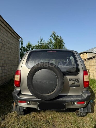 Chevrolet Niva 2008, 187,000 km - 1.7 l - Quba