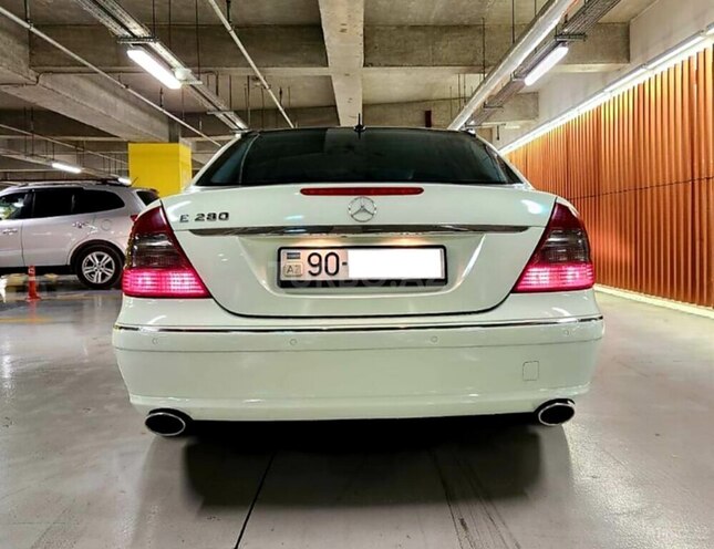 Mercedes E 200-5