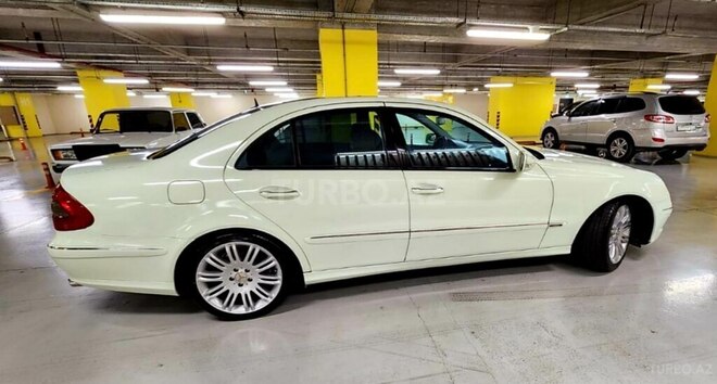 Mercedes E 200-4