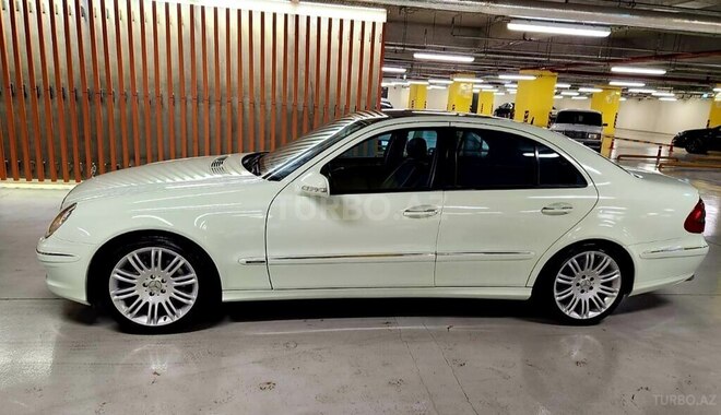 Mercedes E 200-8