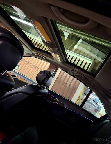 Mercedes E 200-13