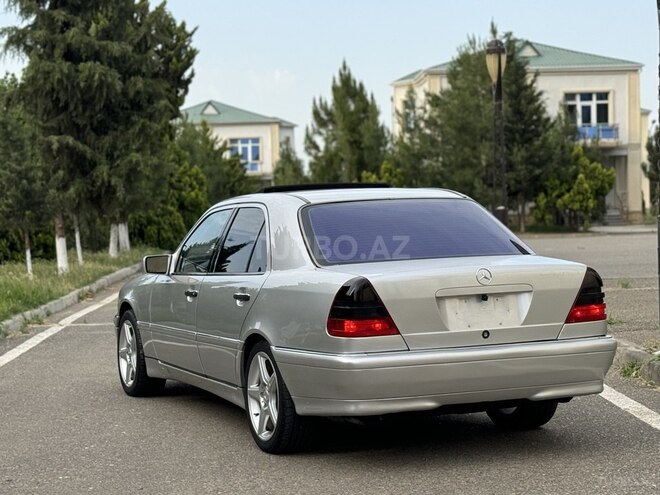 Mercedes C 230 2000, 247,000 km - 2.3 л - Saatlı