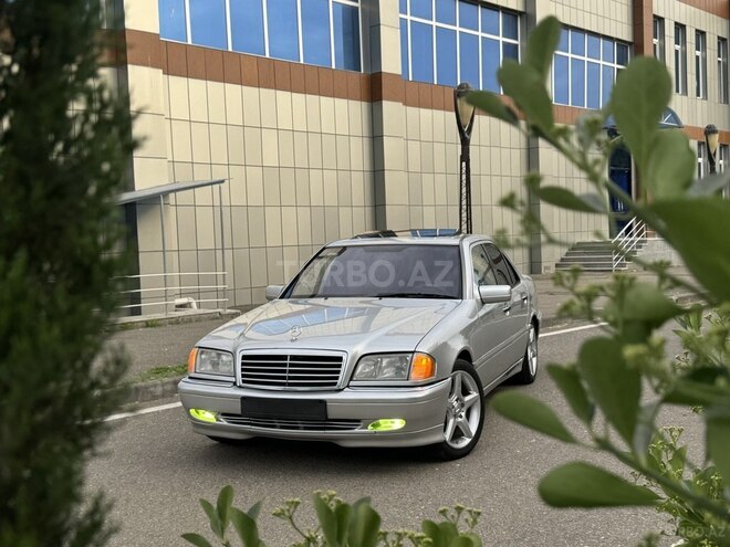 Mercedes C 230 2000, 247,000 km - 2.3 л - Saatlı