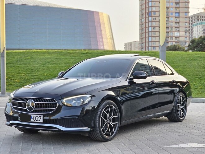 Mercedes E 300 e-5