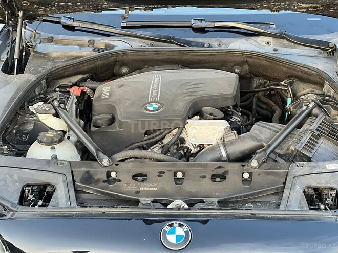 BMW 520 2015, 325,000 km - 2.0 l - Bakı