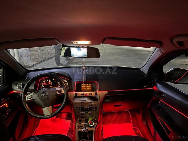 Opel Astra 2010, 256,300 km - 1.3 l - Bakı