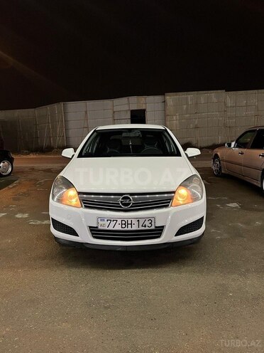 Opel Astra 2010, 256,300 km - 1.3 l - Bakı