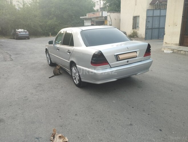 Mercedes C 220 d 1998, 452,000 km - 2.2 л - Bakı
