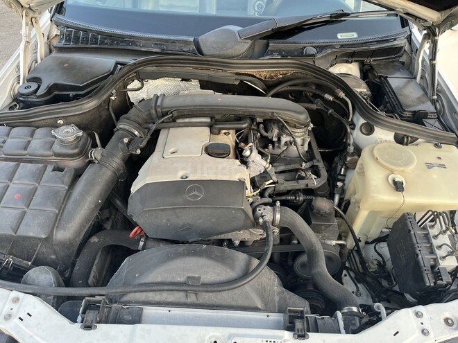 Mercedes C 230 2000, 283,000 km - 2.3 l - Bakı