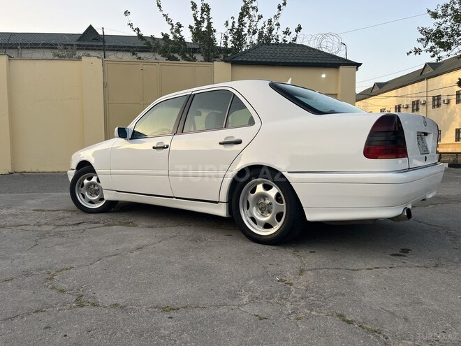Mercedes C 230 2000, 283,000 km - 2.3 l - Bakı