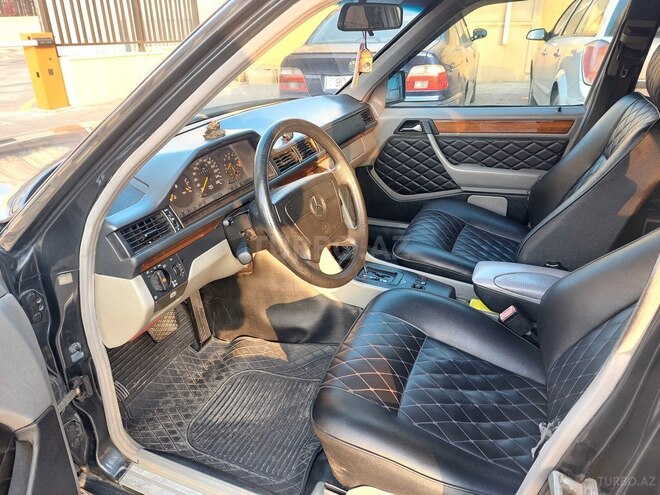 Mercedes E 220 1994, 496,948 km - 2.2 л - Bakı