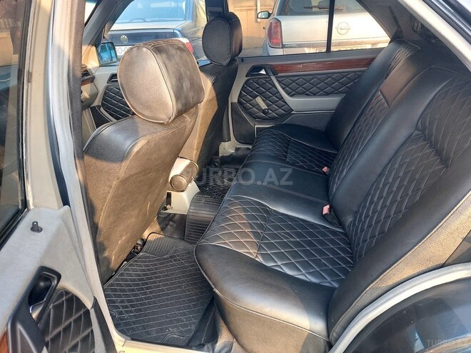 Mercedes E 220 1994, 496,948 km - 2.2 л - Bakı