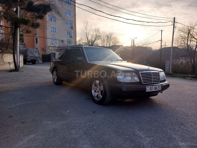 Mercedes E 220 1994, 496,948 km - 2.2 л - Bakı
