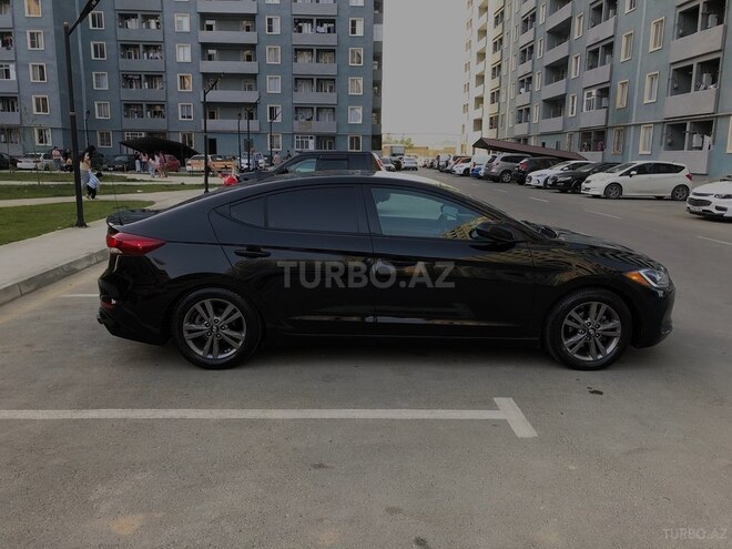 Hyundai Elantra 2018, 165,648 km - 2.0 л - Bakı